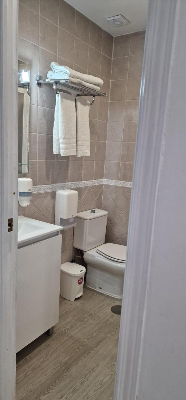 Apartamentos Ana'S Cozy Inns Torremolinos Exterior photo